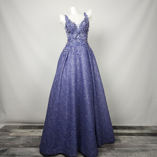 Ellie Wilde Blue Beaded Lace Grad Event Gown Size 2