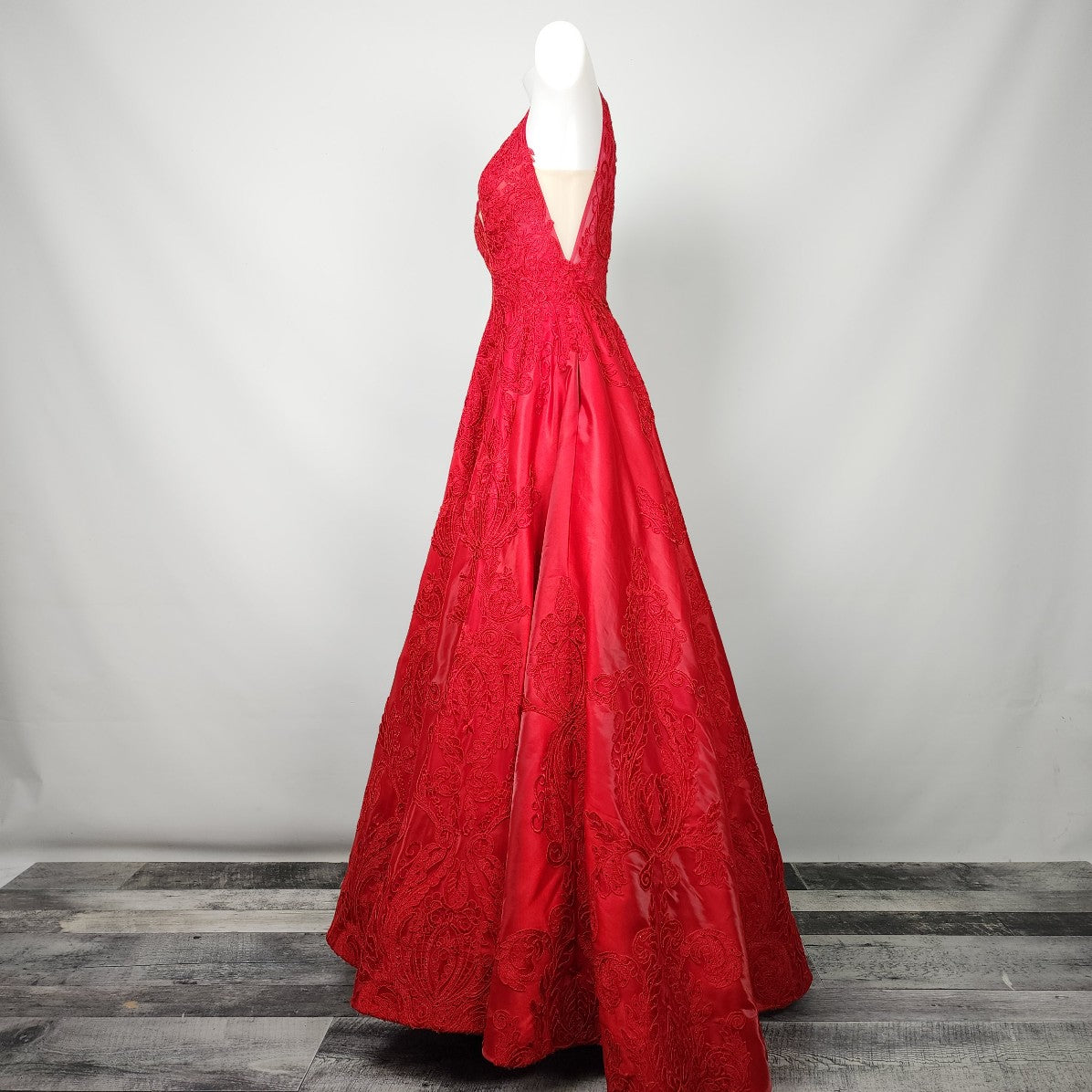 Mori Lee Red Lace Illusion Neckline Grad Event Dress Size 8