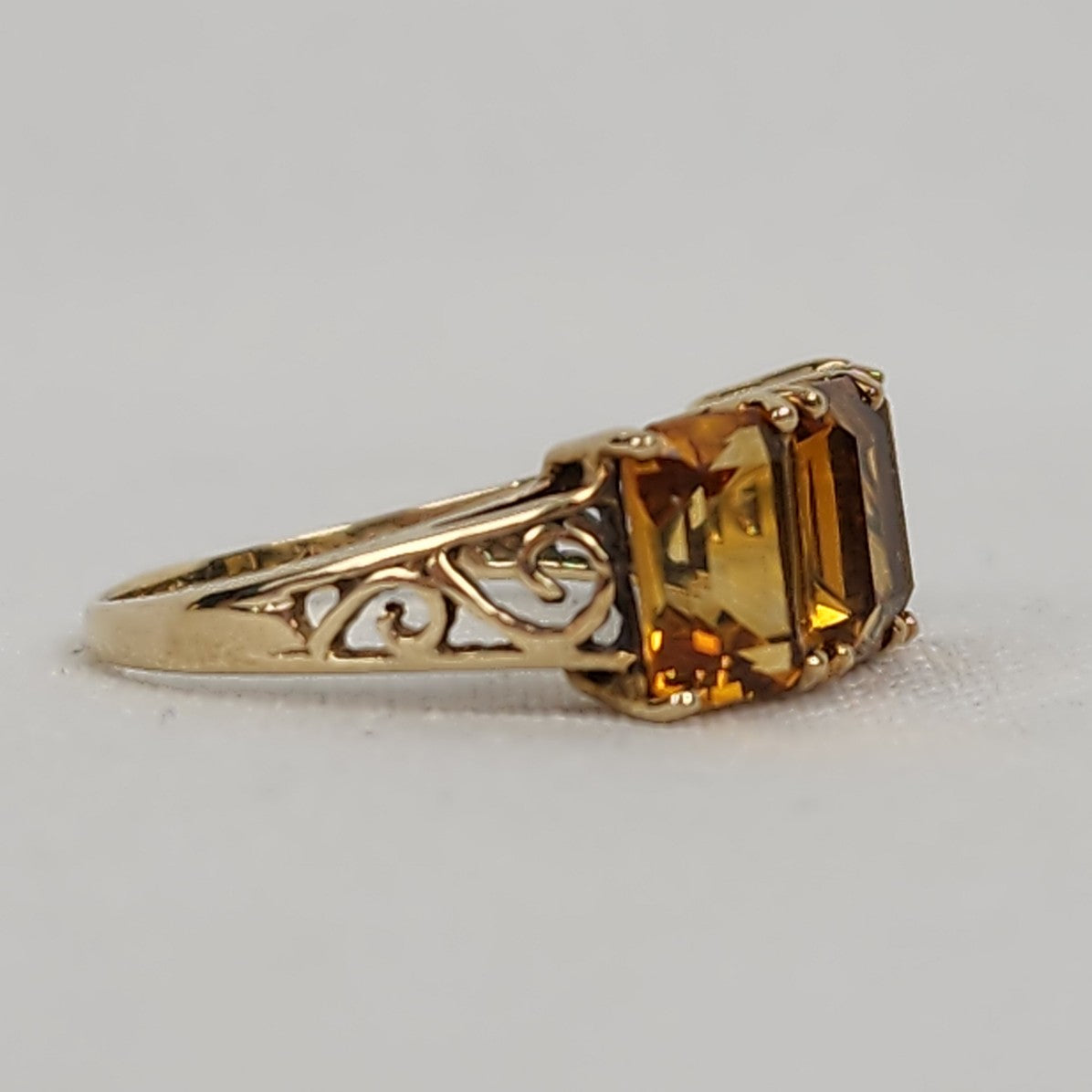 10k Gold Emerald Cut Citrine Ring Size 7