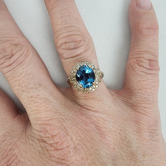 10K Gold Blue Topaz Diamond Ring Size 7