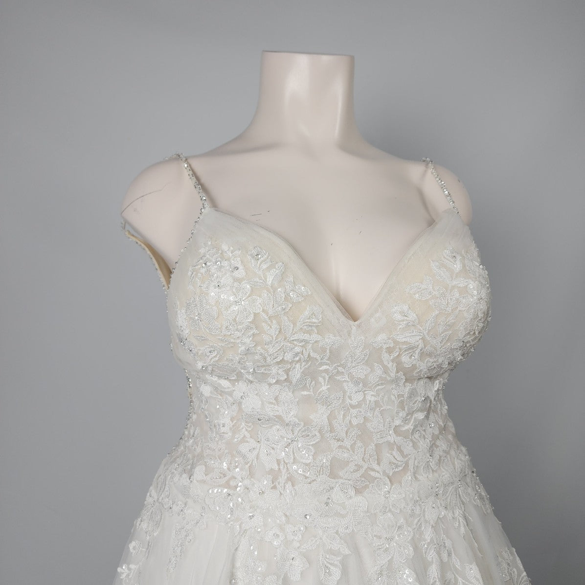 Sophia Tolli White Beaded Lace Tulle Wedding Dress Size 16