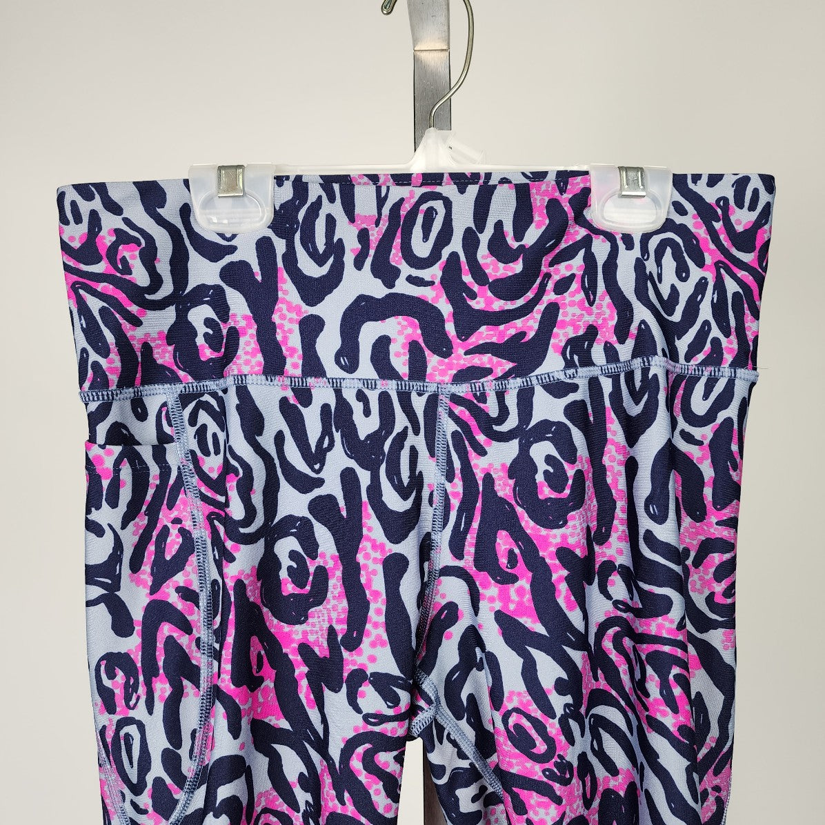 Under Armour Animal Print Pink & Blue Leggings SIze L