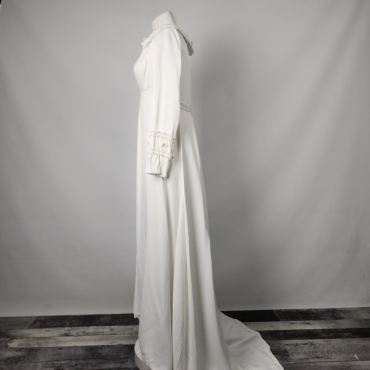 Vintage White Wedding Bridal Dressing Gown