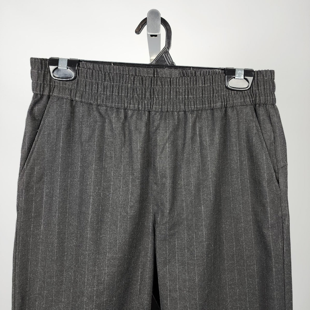 Femme by Design Grey Pin Strip Jogger Pants Size M