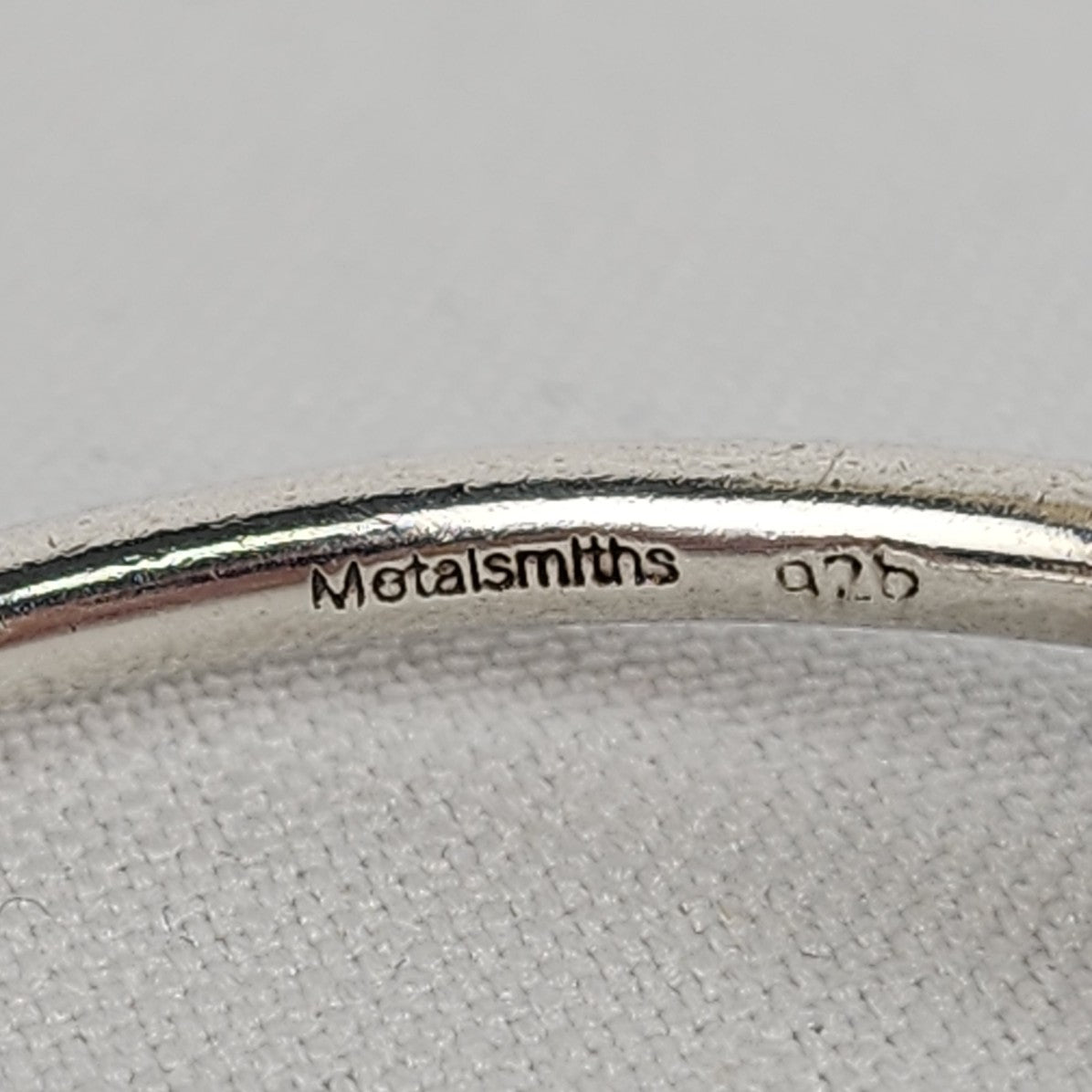 Metalsmiths 925 Sterling Silver Bangle Bracelet