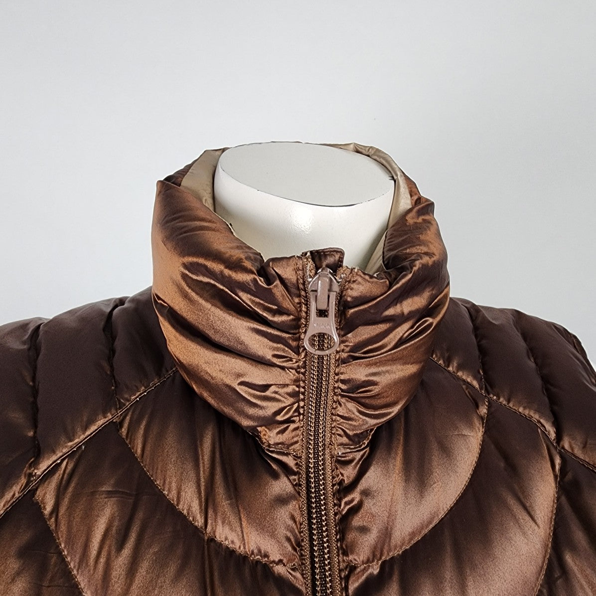 Bernardo Goose Down Brown Metallic Puffer Vest Size M