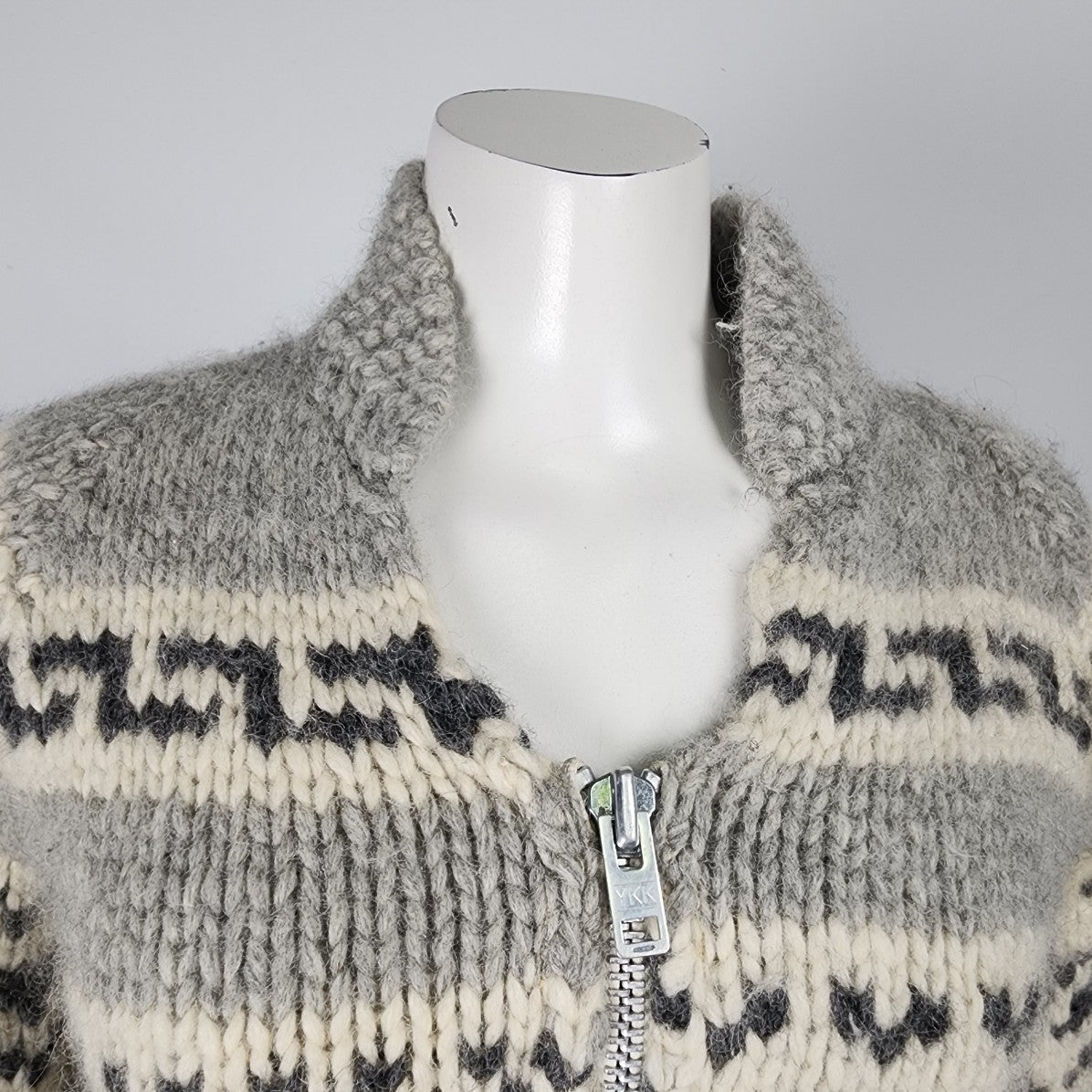 Vintage Cowichan Grey Handknit Sweater Jacket Size XS/S