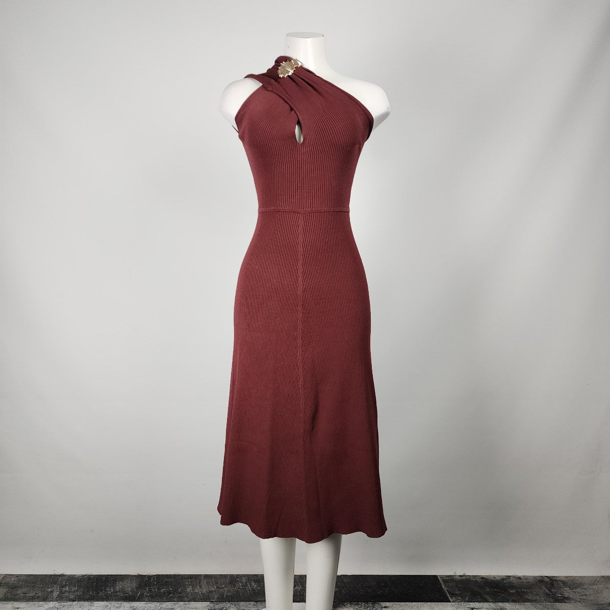 Zara Maroon Knit Midi Dress with Golden Brooch Size S