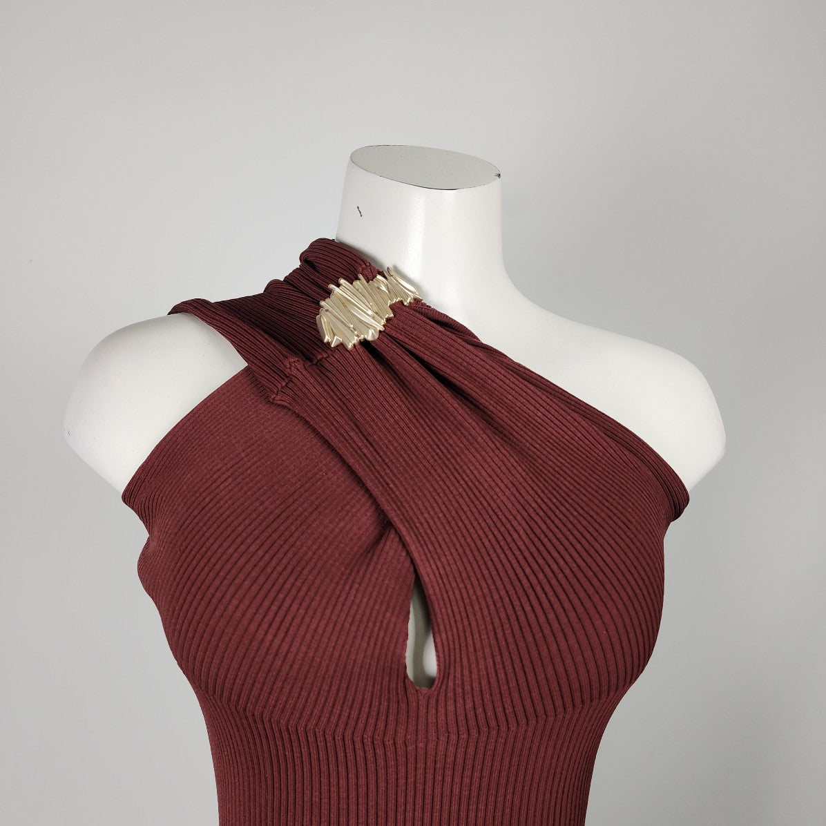 Zara Maroon Knit Midi Dress with Golden Brooch Size S