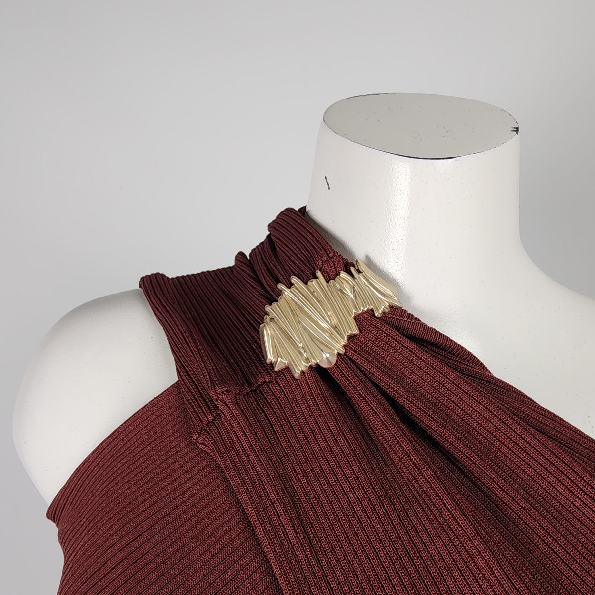 Zara Maroon Knit Midi Dress with Golden Brooch Size S