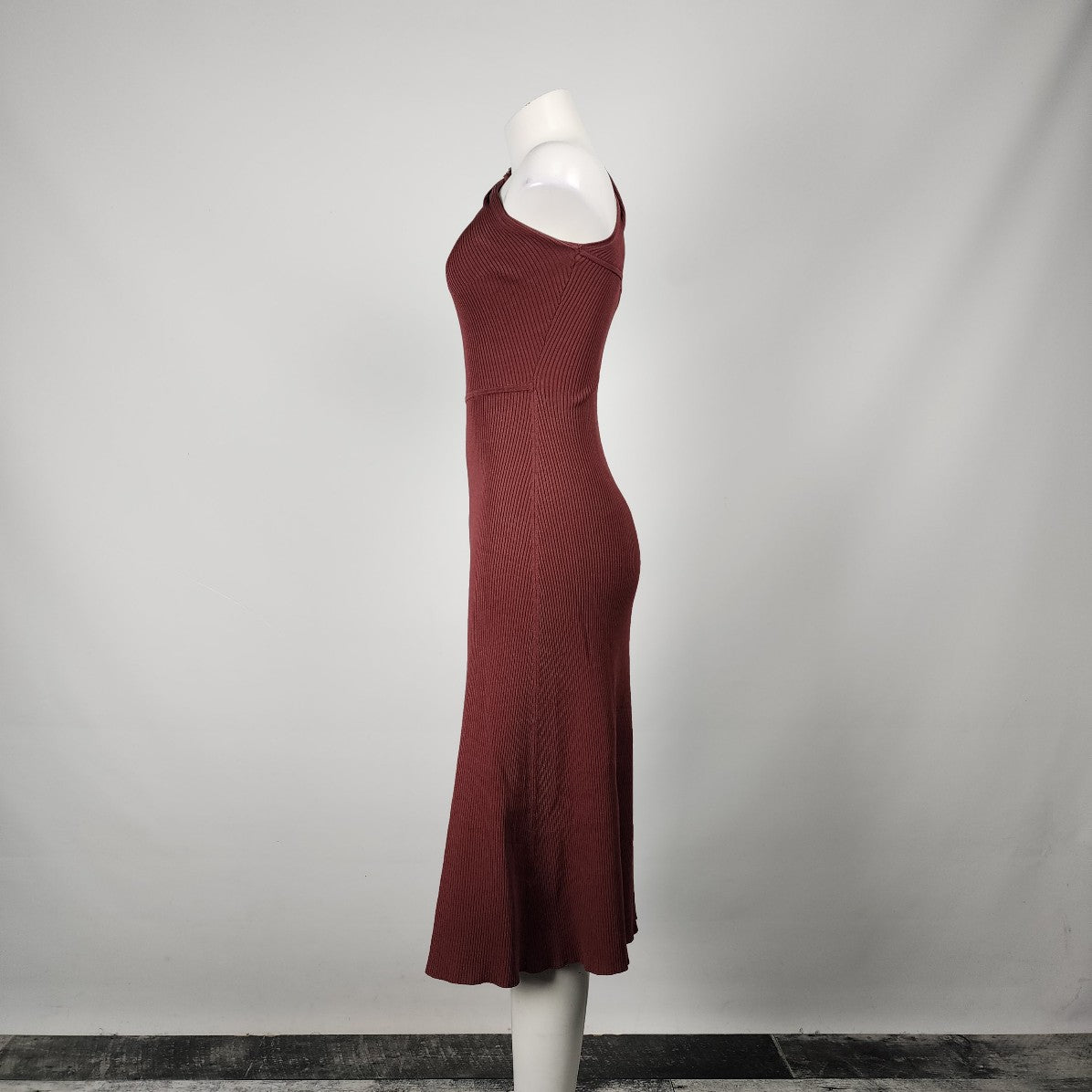 Zara Maroon Knit Midi Dress with Golden Brooch Size S