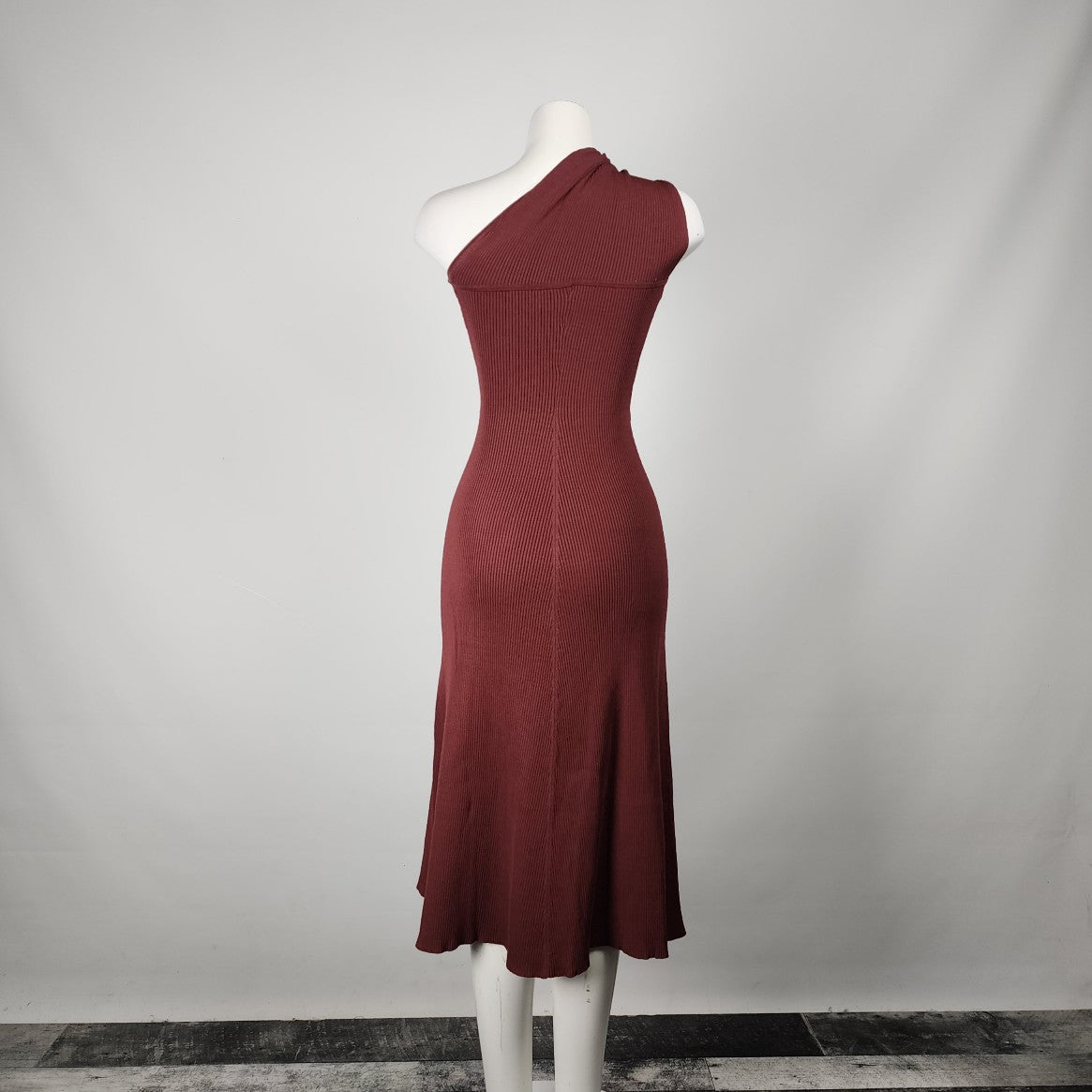 Zara Maroon Knit Midi Dress with Golden Brooch Size S