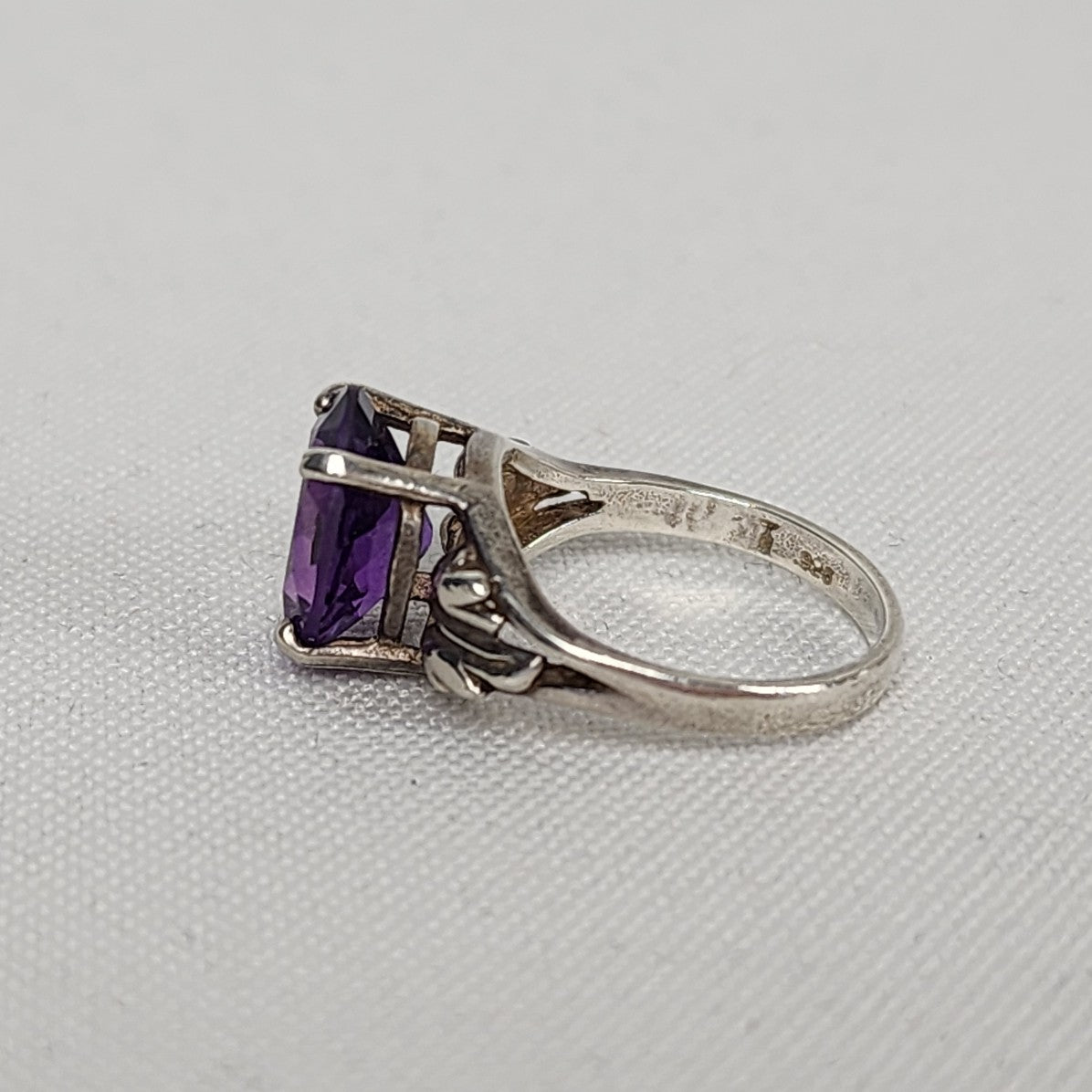 925 Sterling Silver Purple Gemstone Ring Size 5.5