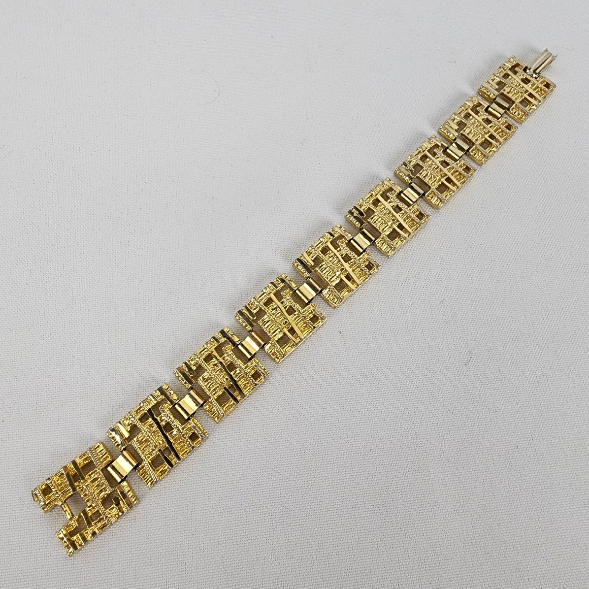 Vintage Gold Tone Etched Link Bracelet