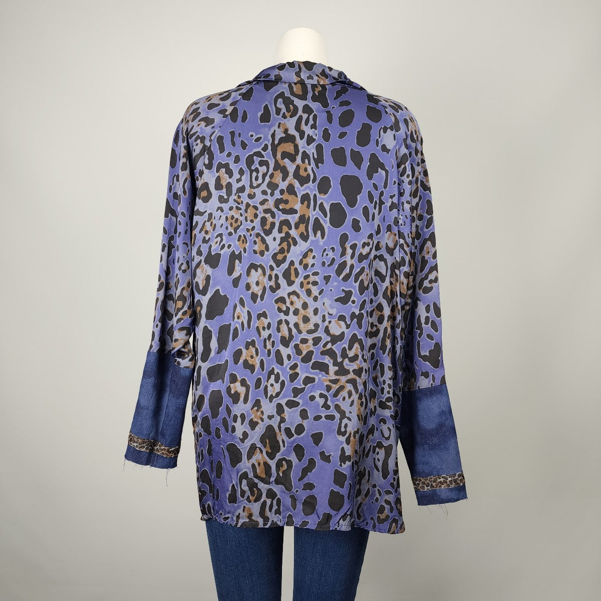 Meo Meli Blue Animal Print Top Size L