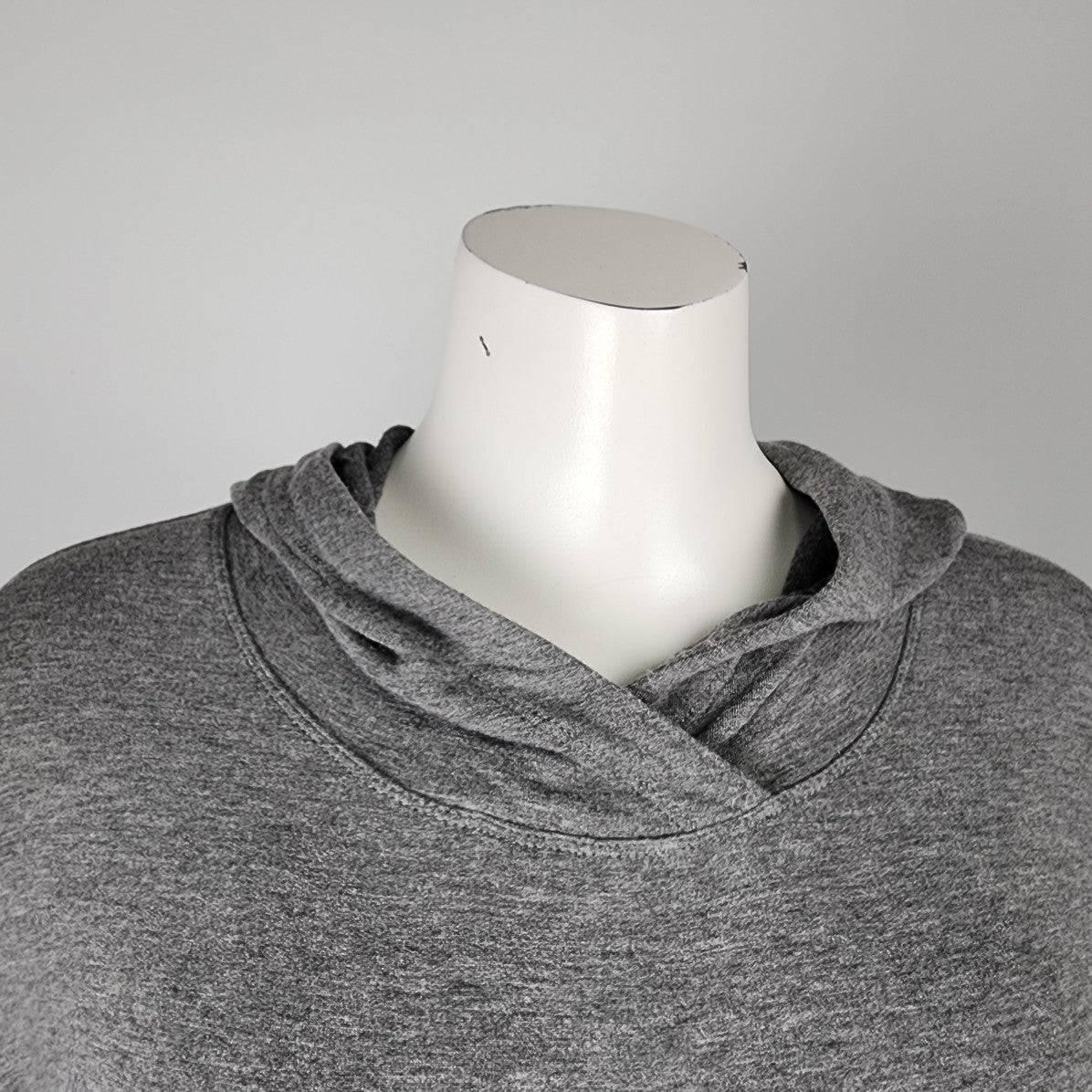 Kit & Ace Grey Hooded Activewear Top Size 6