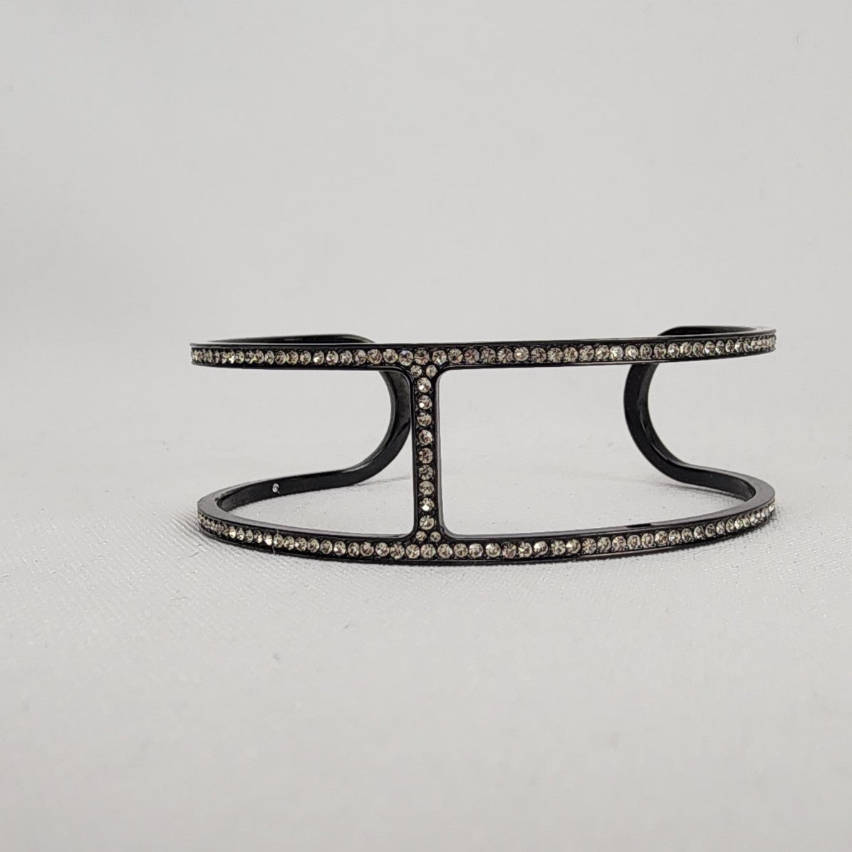 MICHAEL KORS Black Tone Crystals Pave Cuff Bracelet