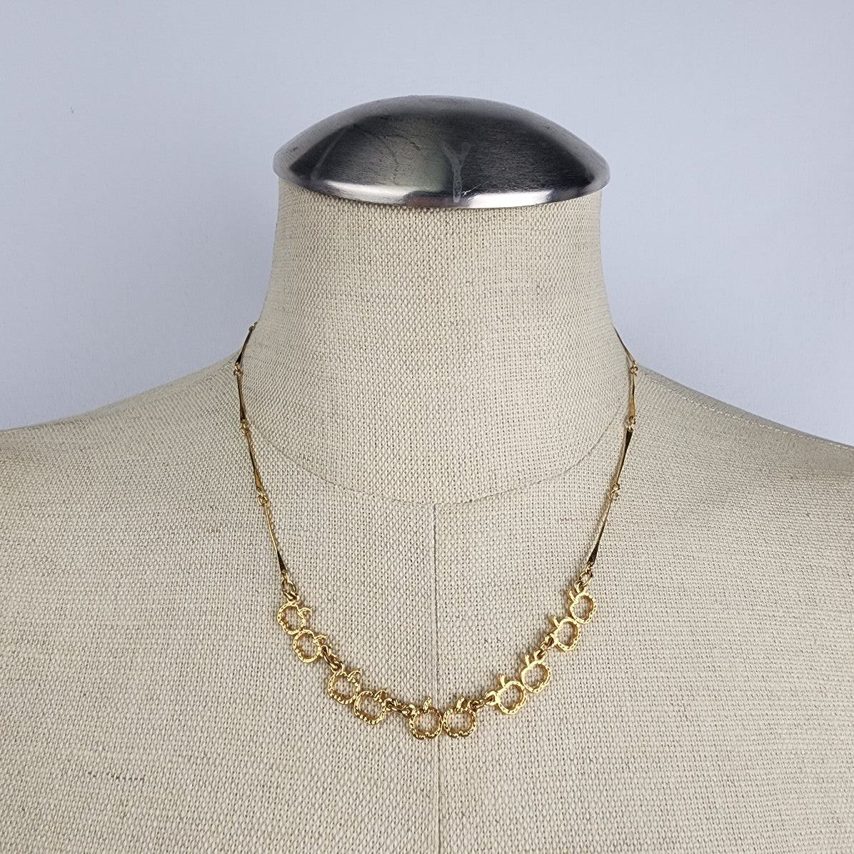 Vintage Gold Tone Apple Chain Link Necklace