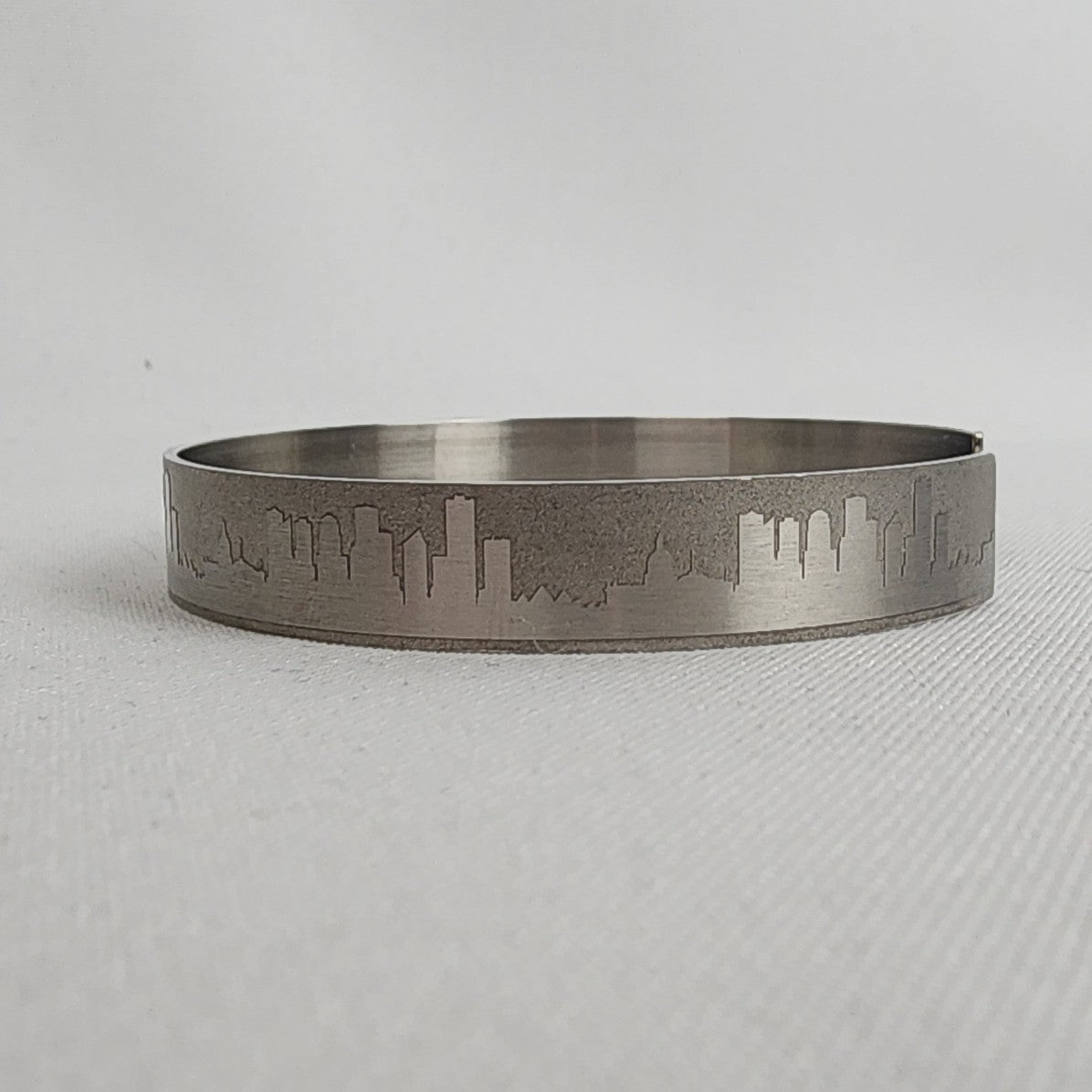 eLiasz and eLLa Silver Tone City Skyline Skinny Cuff Bracelet