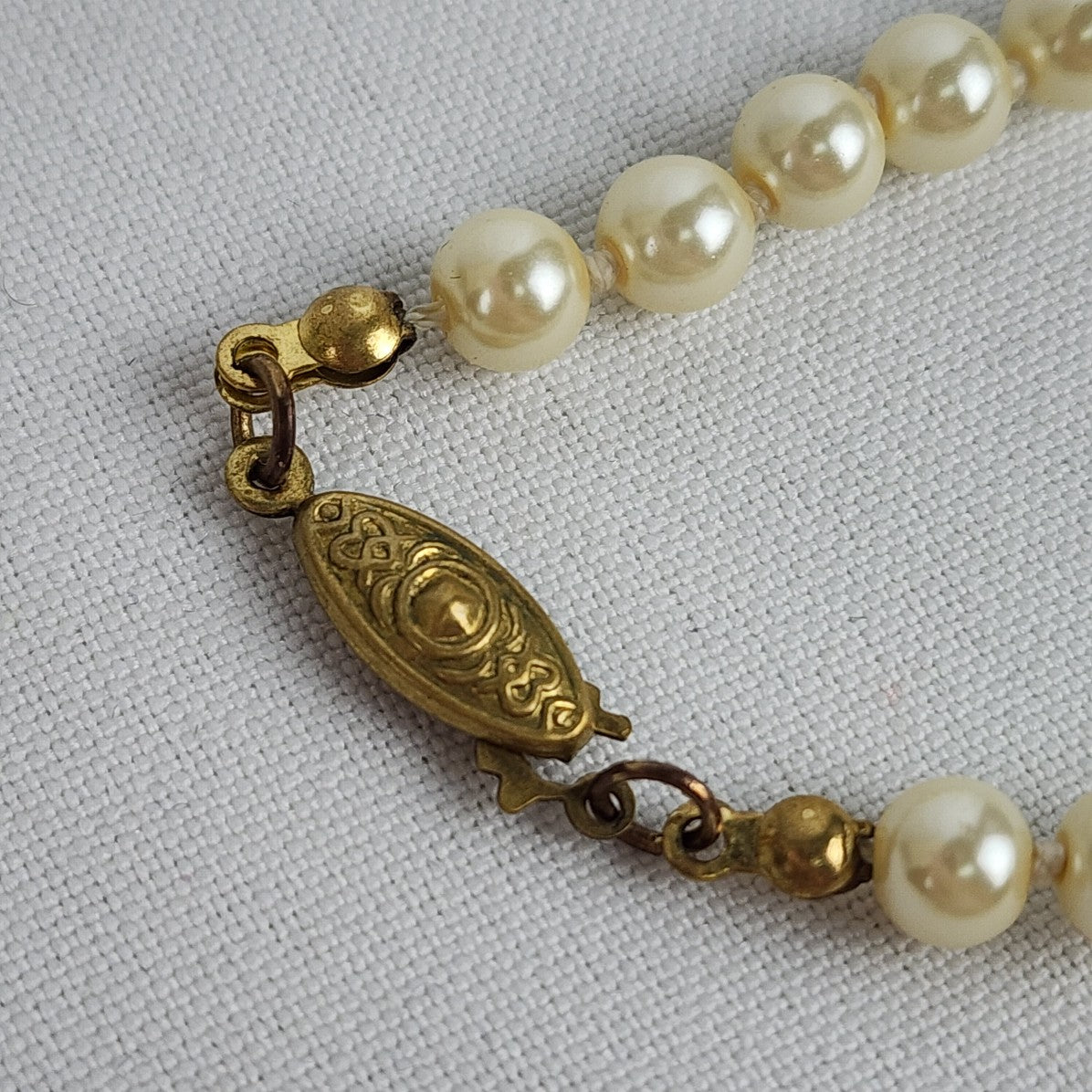 Vintage Faux Pearl Cream Glass Knotted Necklace