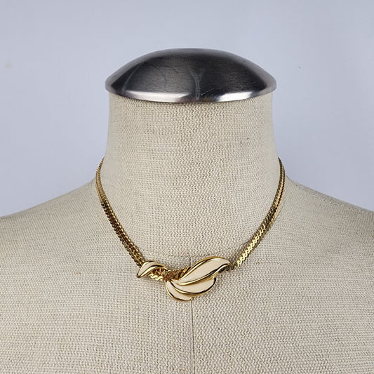 Vintage Napier Gold Tone Chain Leaf Collar Necklace