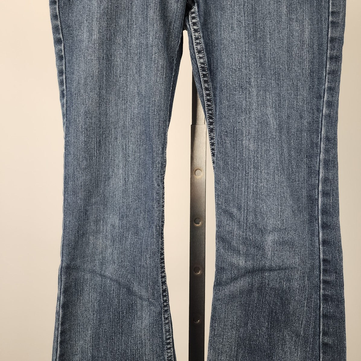 Vintage Y2K Levis Boot Cut Denim Jeans Size 26