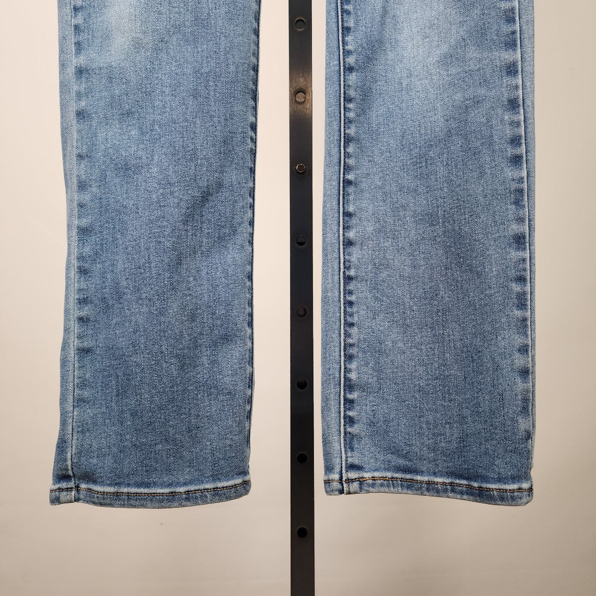 Levis 512 Perfectly Sliming Straight Leg Denim Jeans Size 4