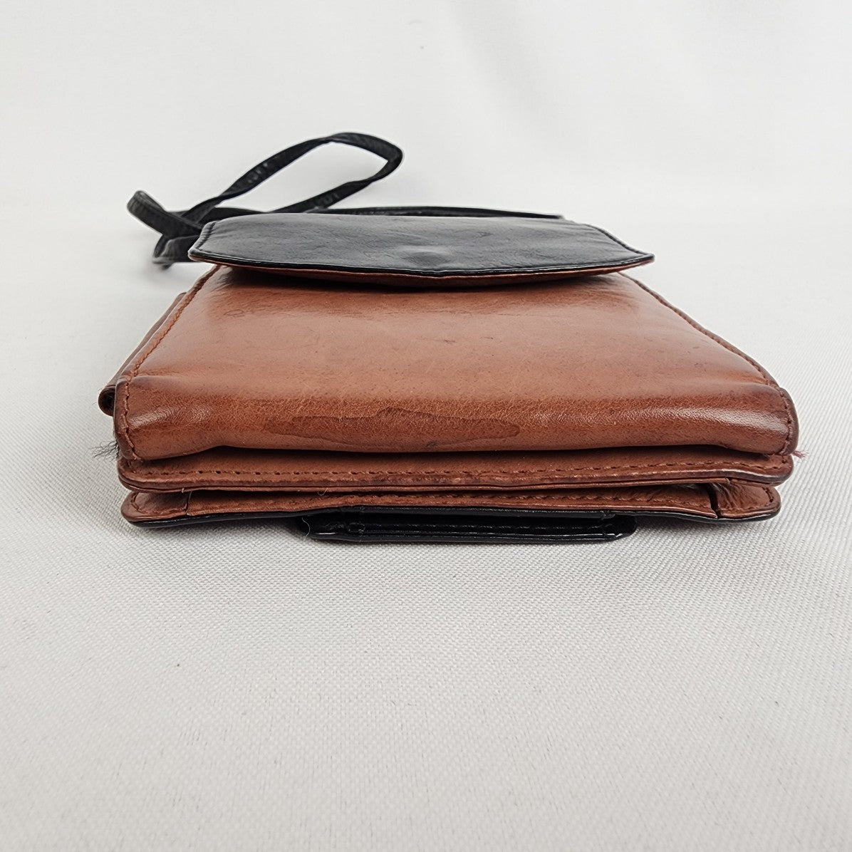 Black & Brown Leather Crossbody Wallet Purse