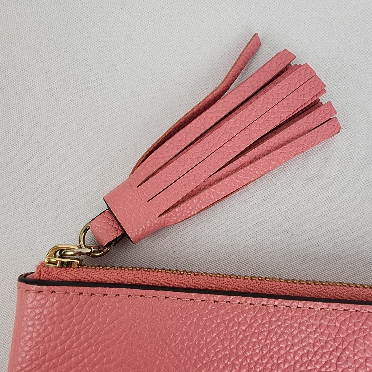 Kate Spade GIA Larchmont Avenue Coral Logo Leather Clutch Purse