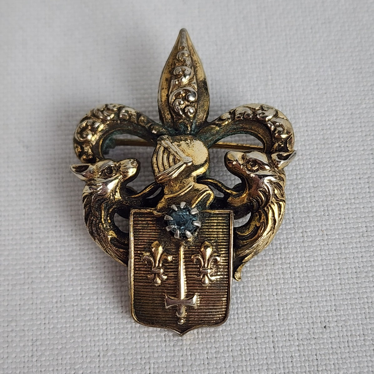 Vintage Fleur De Lise Coat Of Arms Brooch