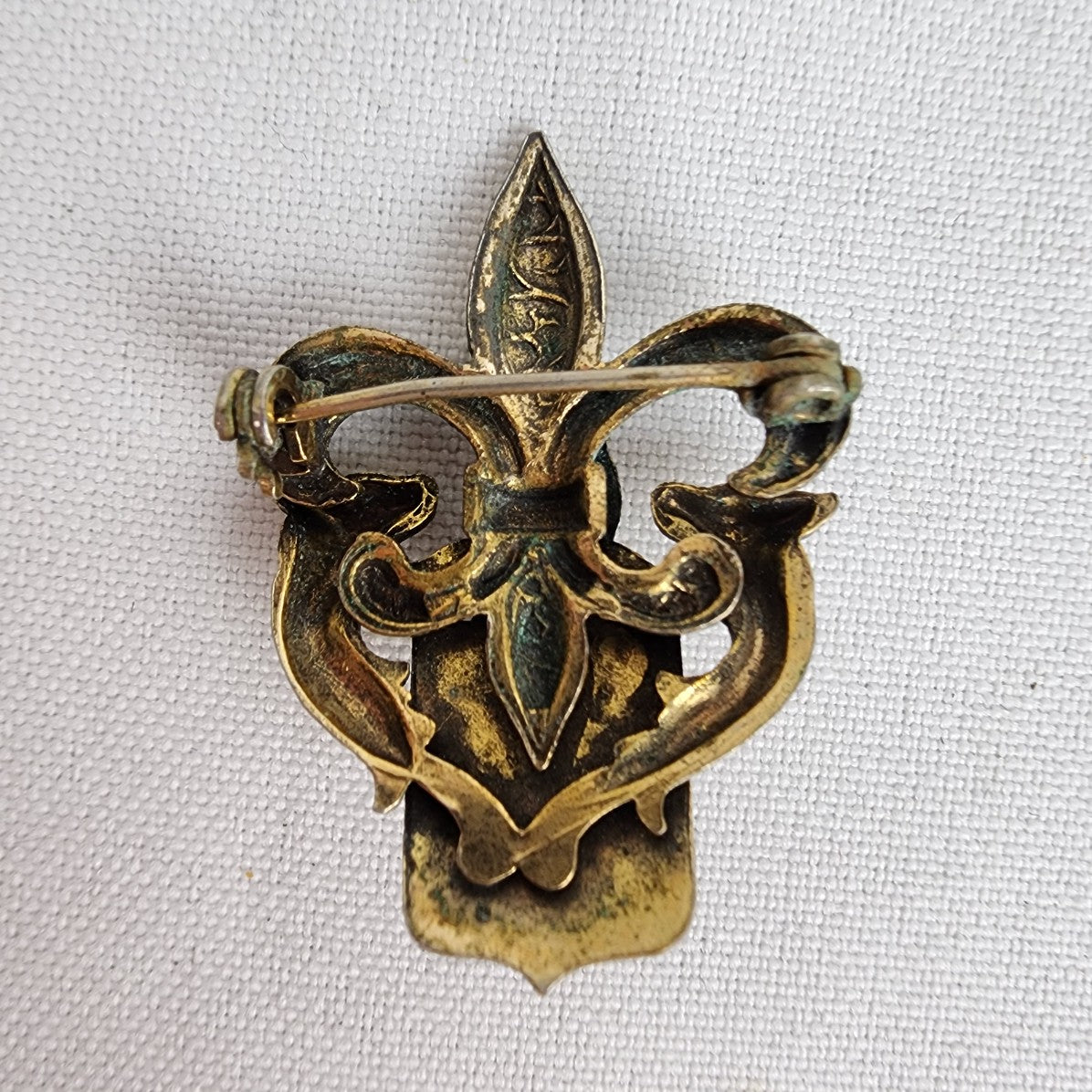 Vintage Fleur De Lise Coat Of Arms Brooch