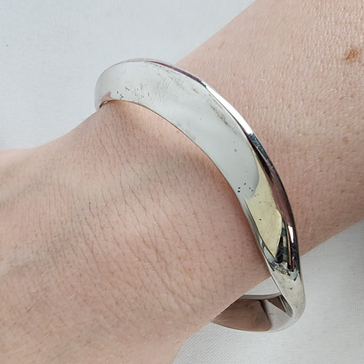 Silver Tone Bangle Bracelet