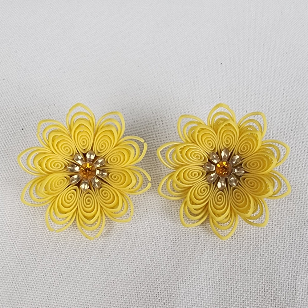 Vintage Yellow Celluloid Floral Clip On Earrings