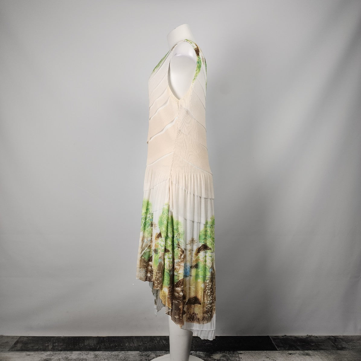 Lindi White & Green Asymmetrical Dress Size L