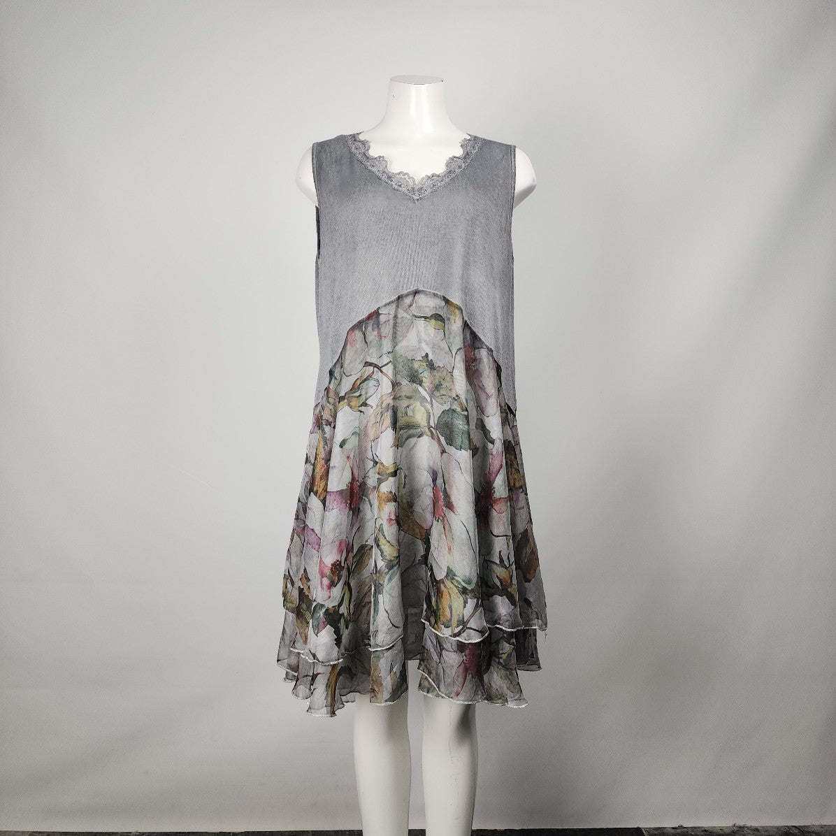 Papa Grey Knit Floral Ruffle Layered Dress Size L