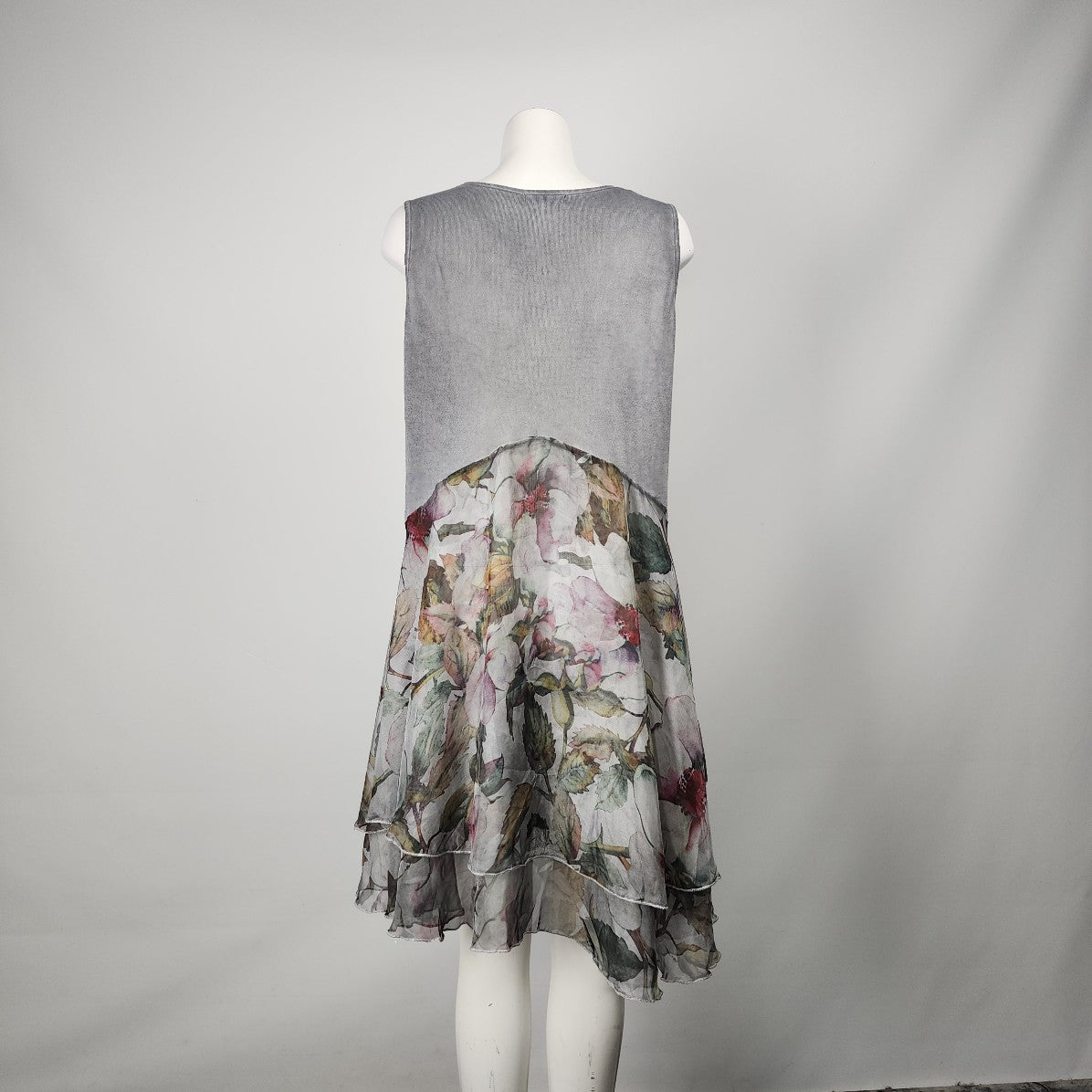 Papa Grey Knit Floral Ruffle Layered Dress Size L