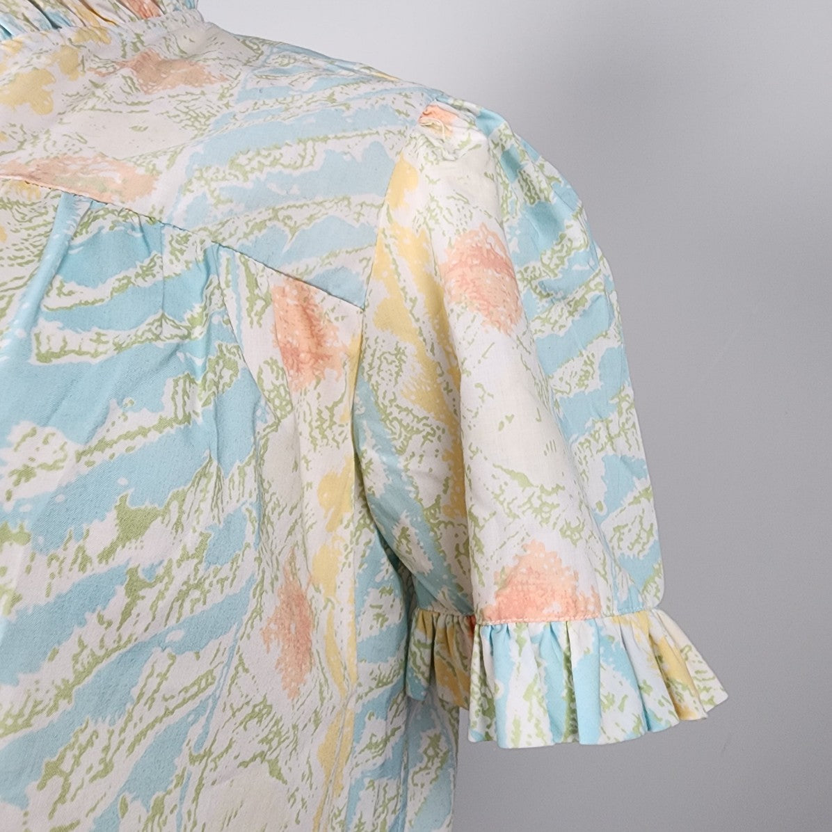 Vintage Mr. Robert Blue Floral Button Up Night Gown Size L