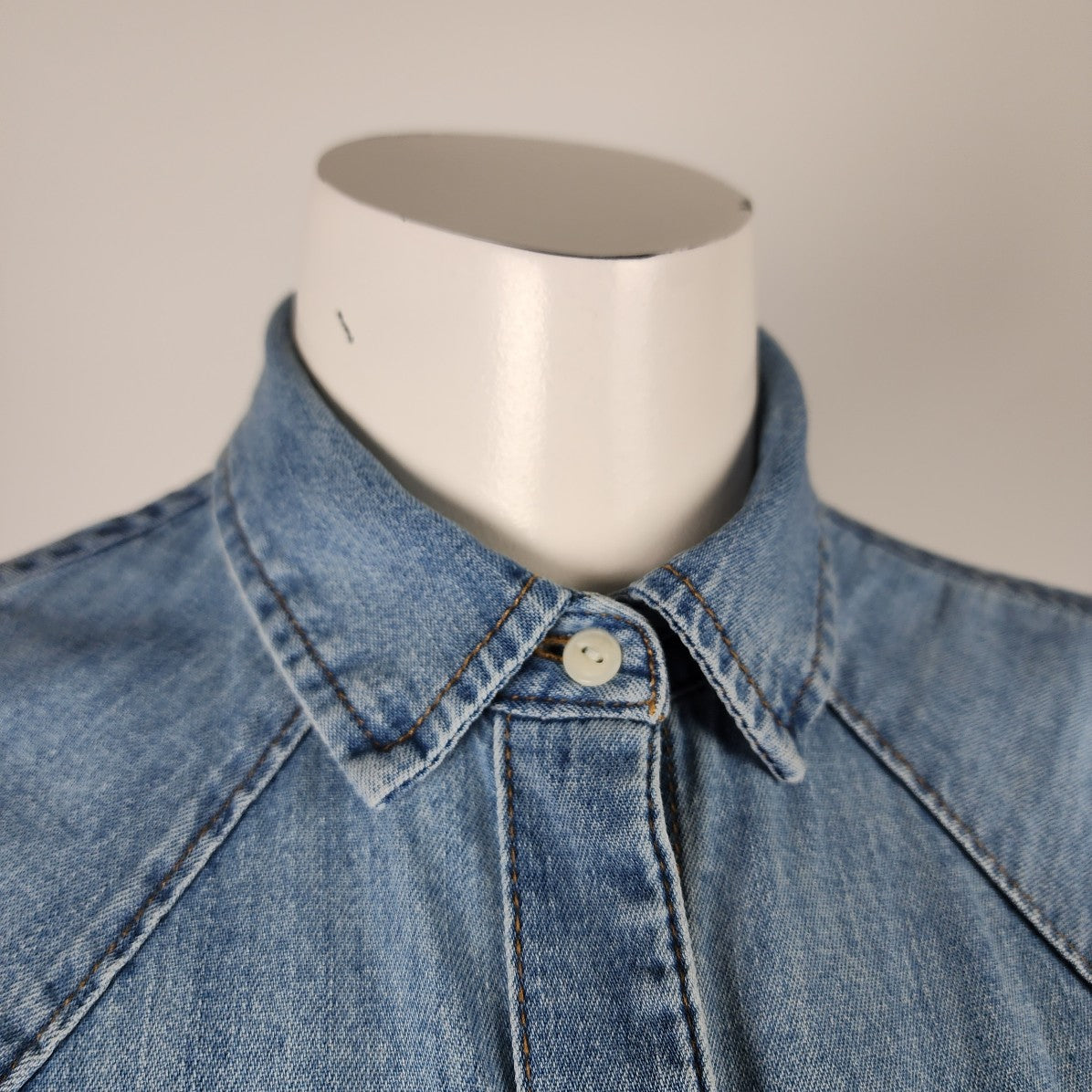 Gap Cotton Pearl Snap Denim Shirt Size S