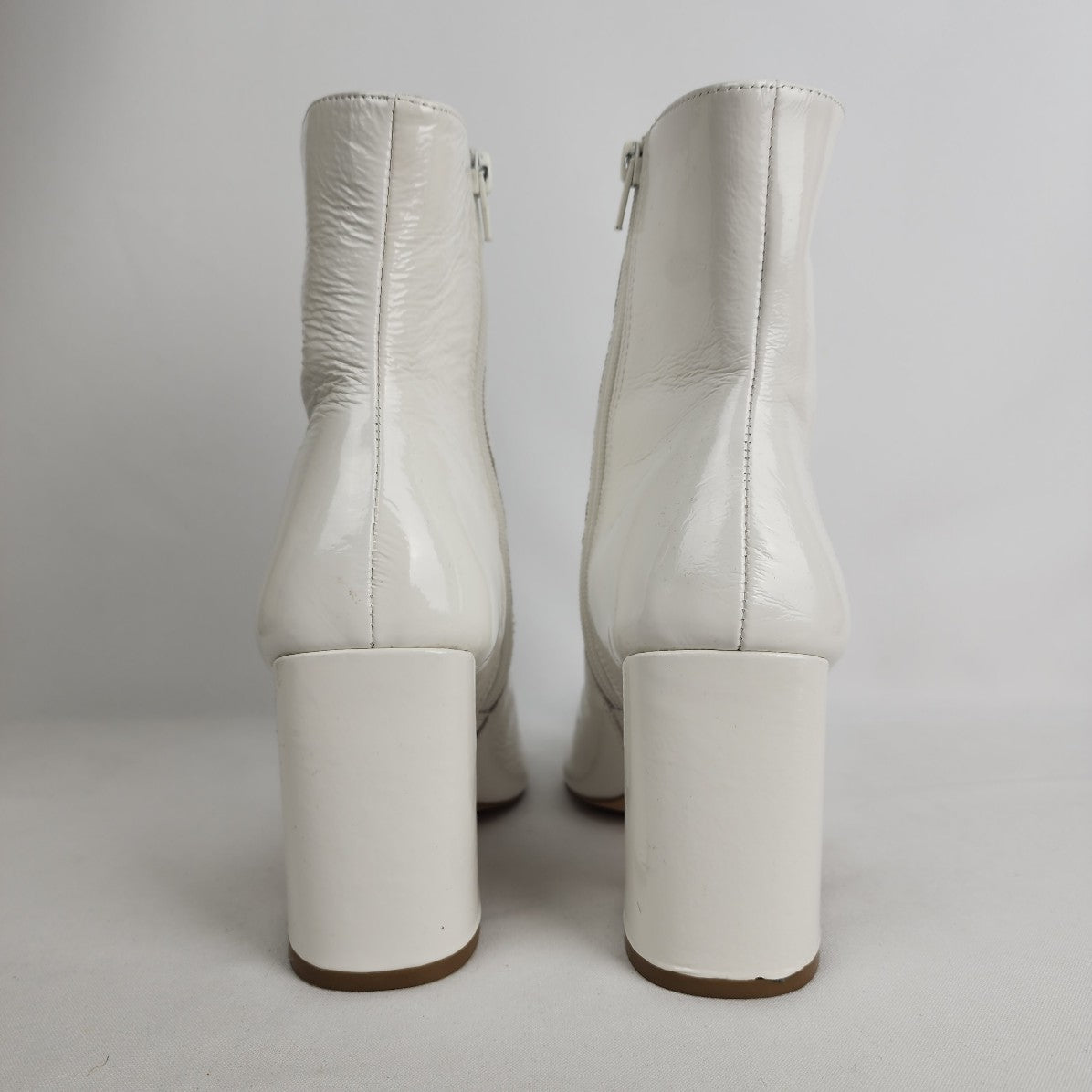 Steve Madden Zoe White Patent Leather Heeled Booties Size 9