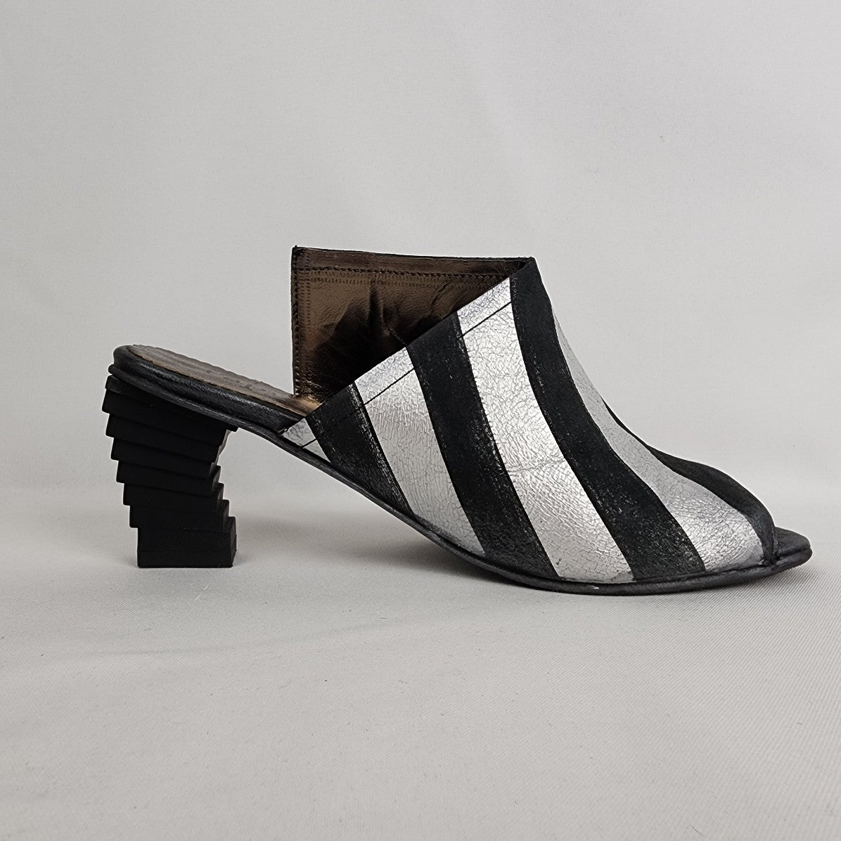 Papucei Black Striped Leather Stacked Heel Mule Shoe Size 9.5