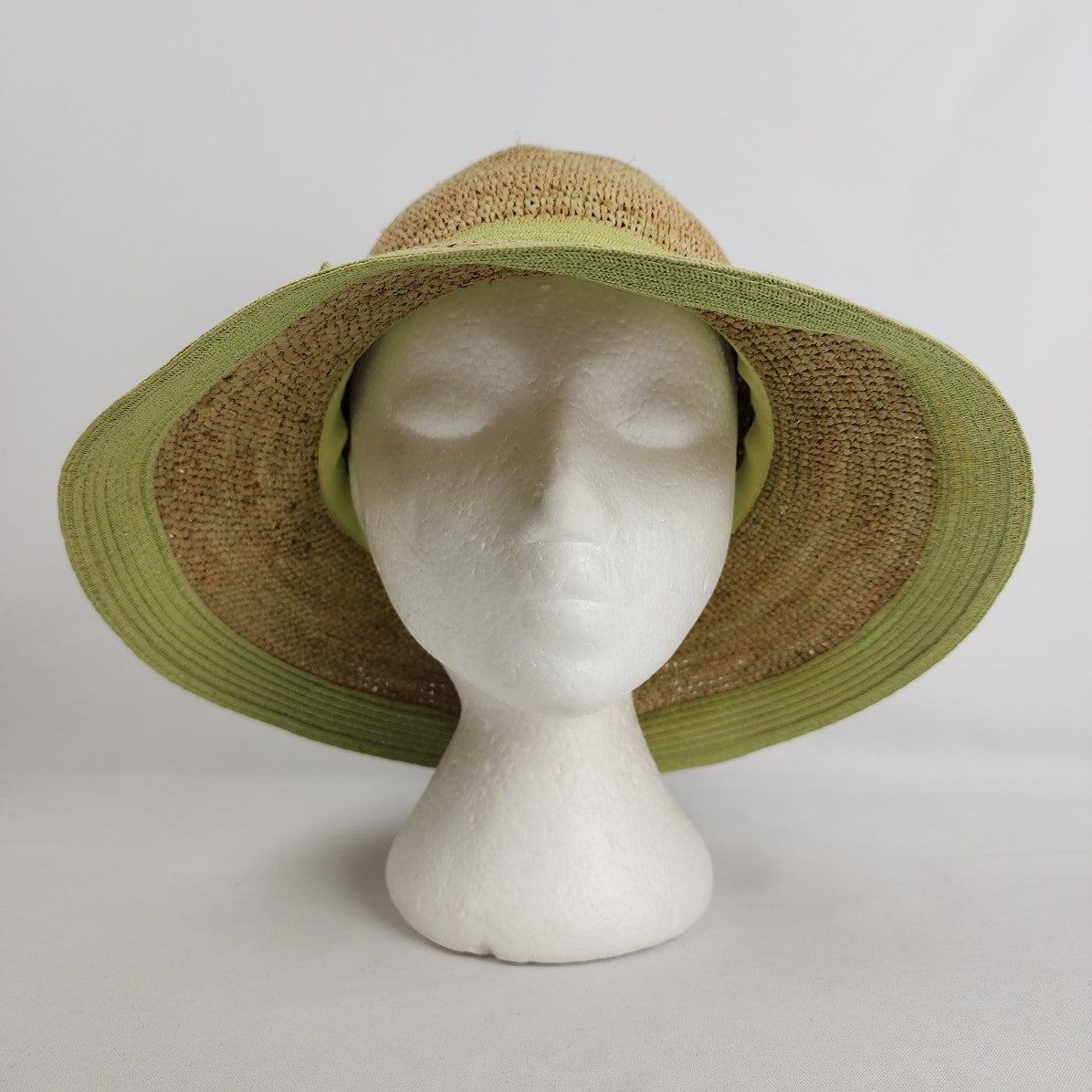 Liz Claiborne Green Woven Hat