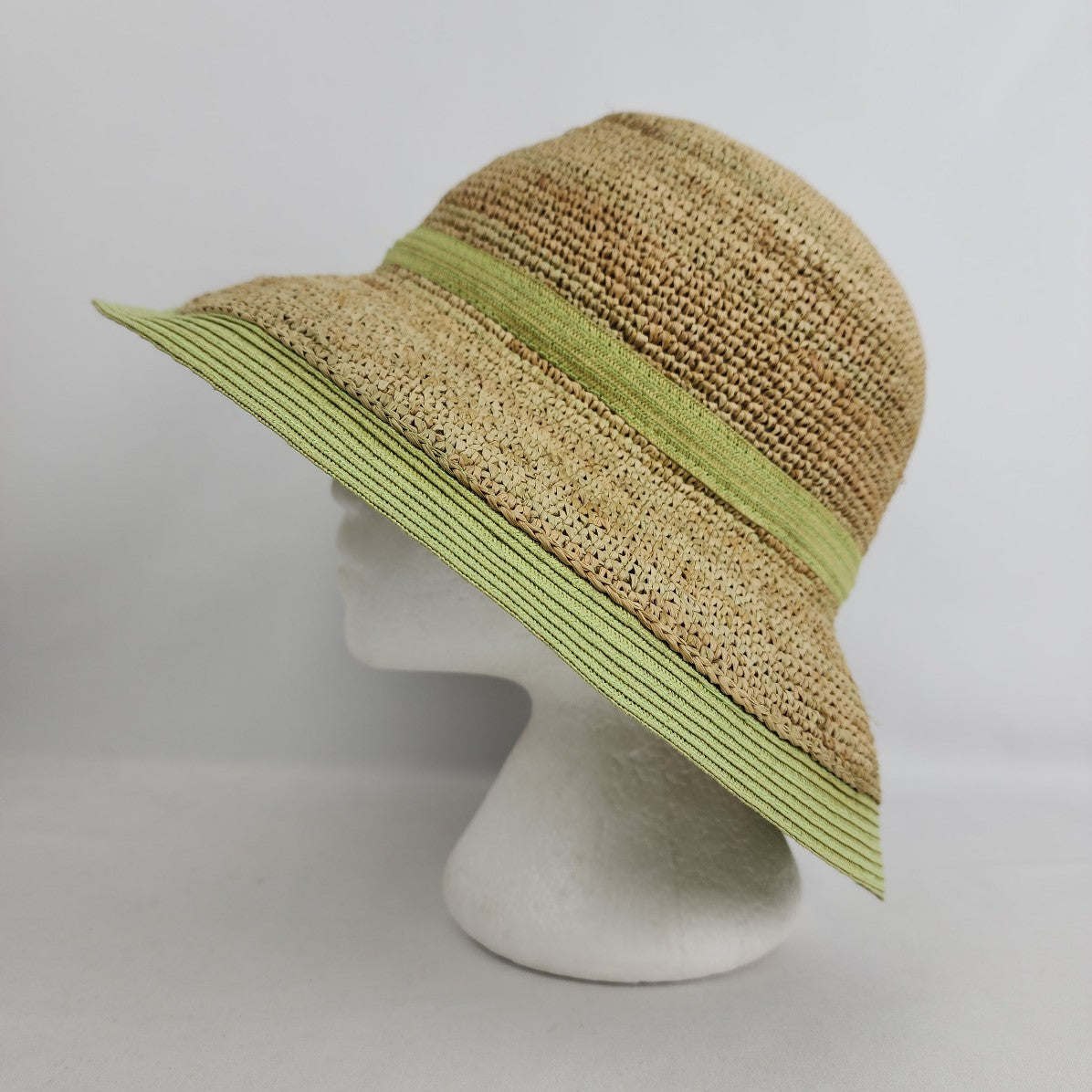 Liz Claiborne Green Woven Hat