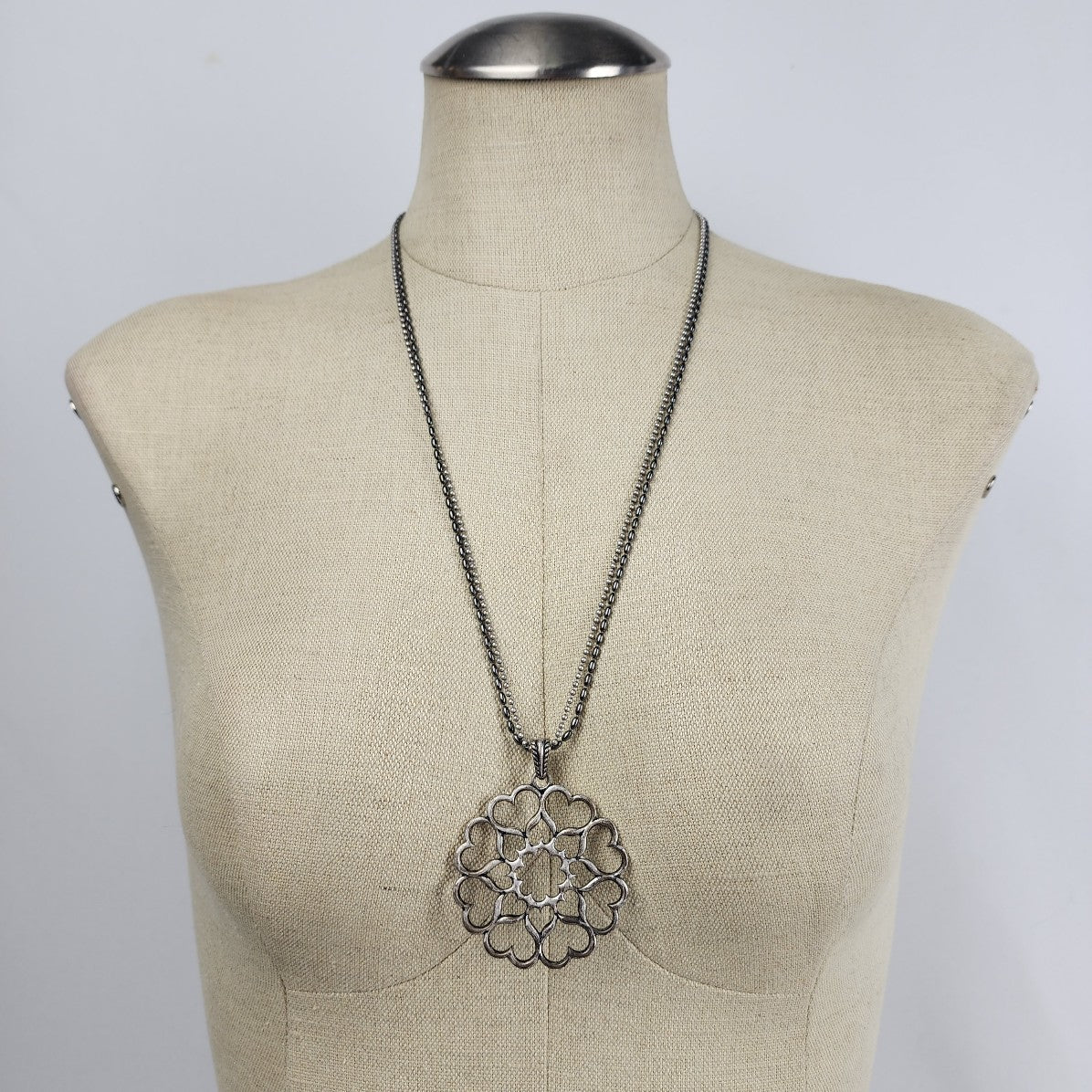 Jessica Simpson Silver Tone Flower Pendant Necklace