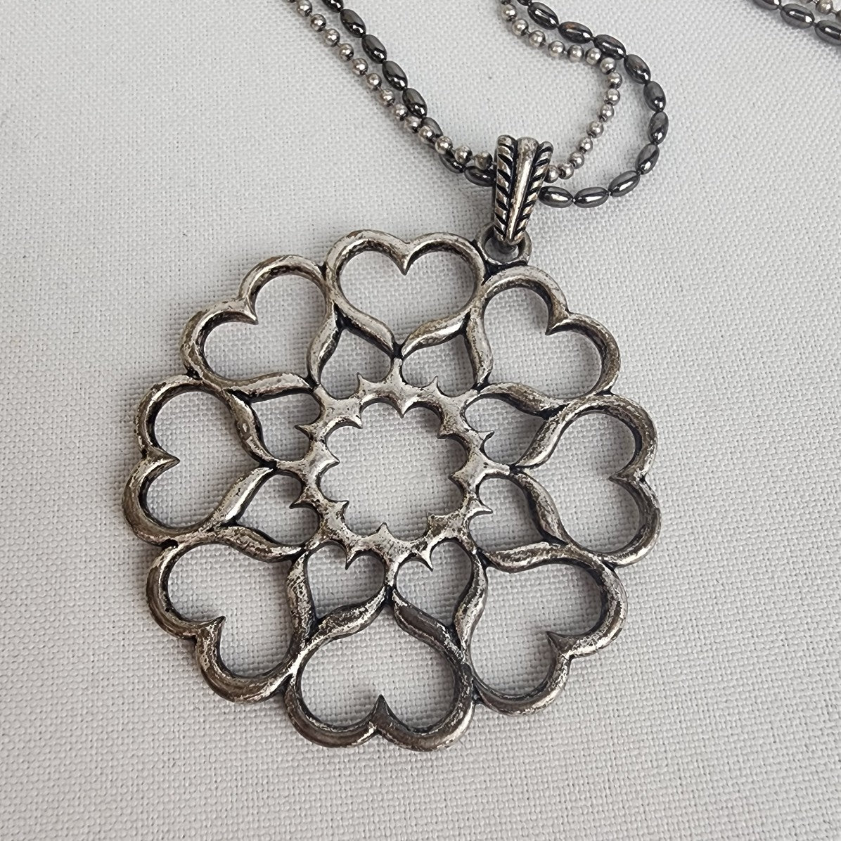 Jessica Simpson Silver Tone Flower Pendant Necklace