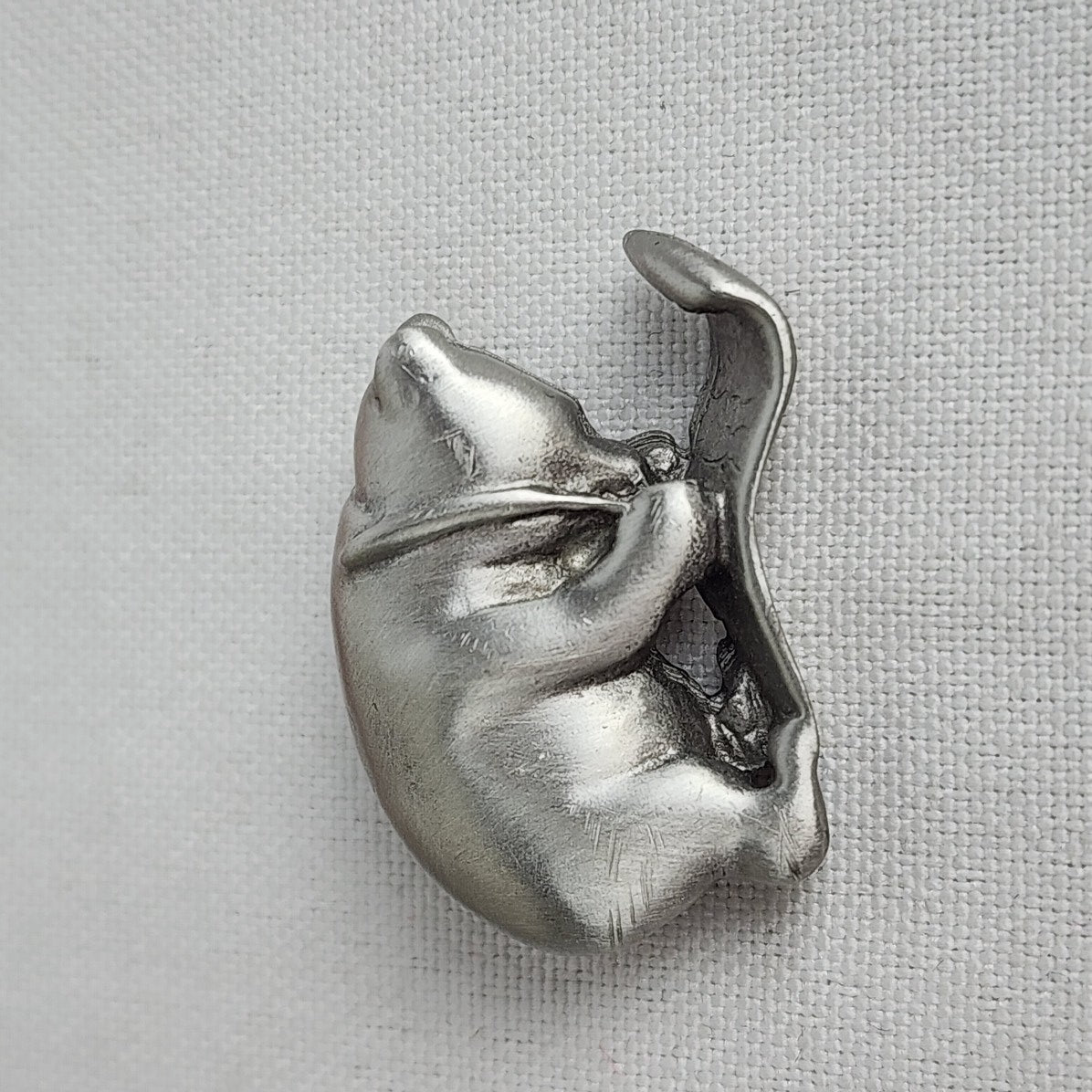 Vintage Disney Winnie The Pooh Silver Tone Brooch