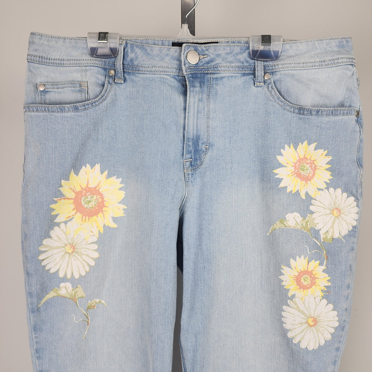 Jordache Slim Boyfriend Jean Sunflower Denim Jeans Size 14