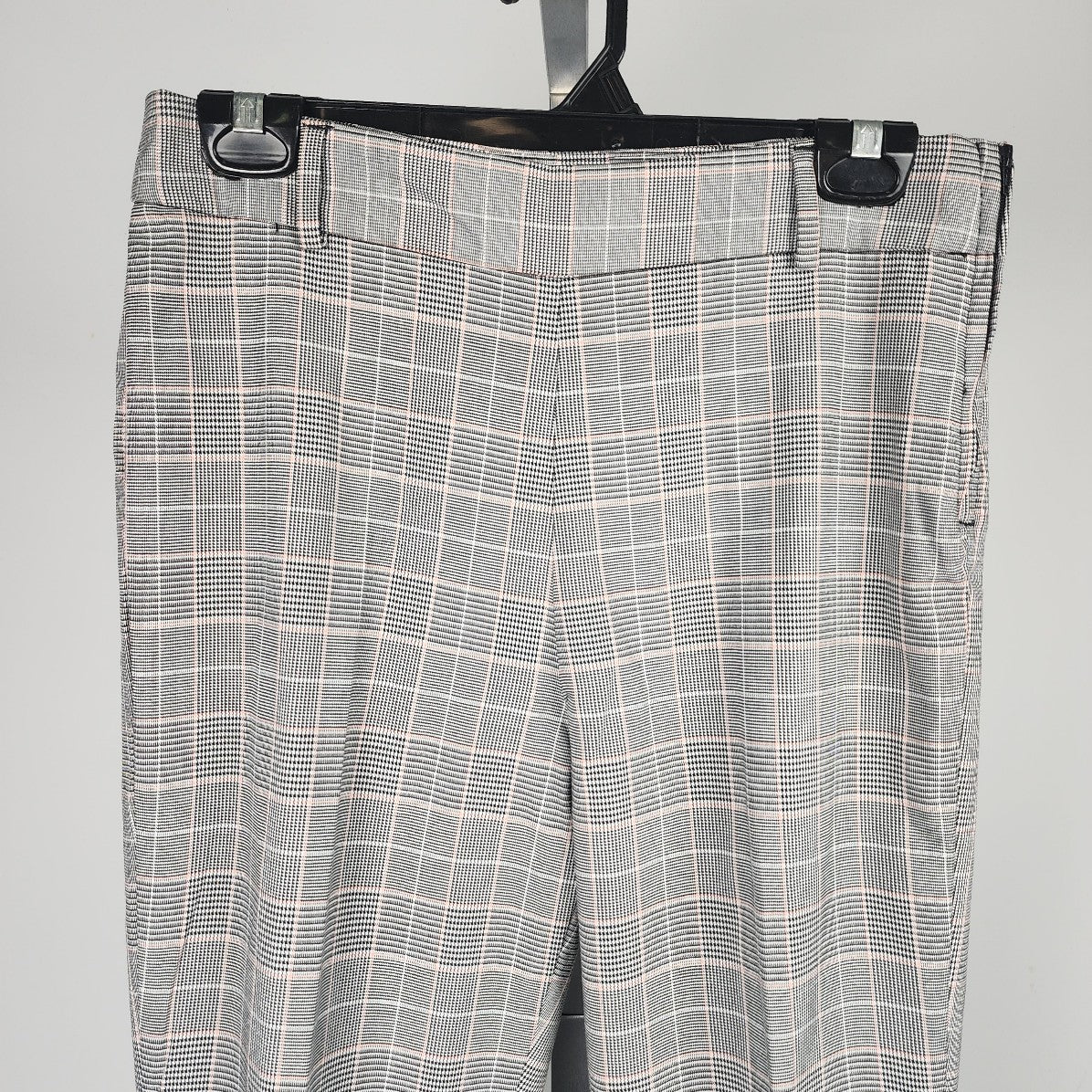 T.N.L Grey Plaid Straight Leg Pants Size 6