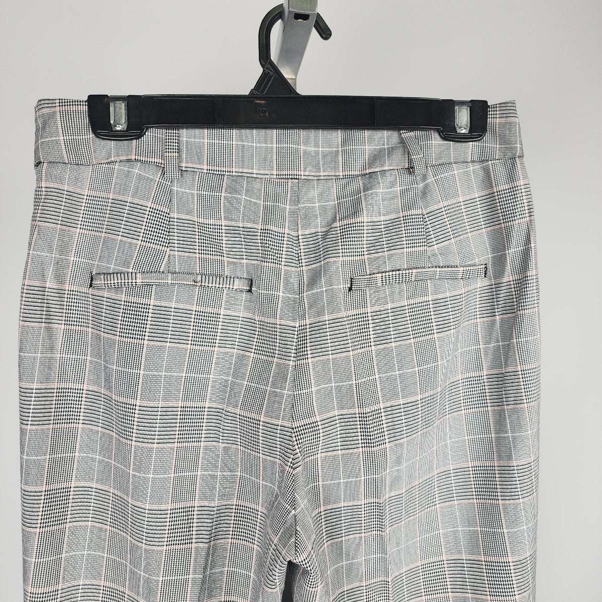 T.N.L Grey Plaid Straight Leg Pants Size 6