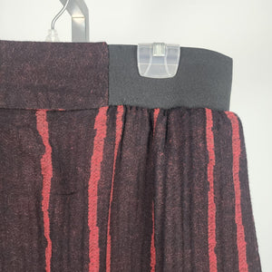 Red & Black Knit Flared Skirt Size L