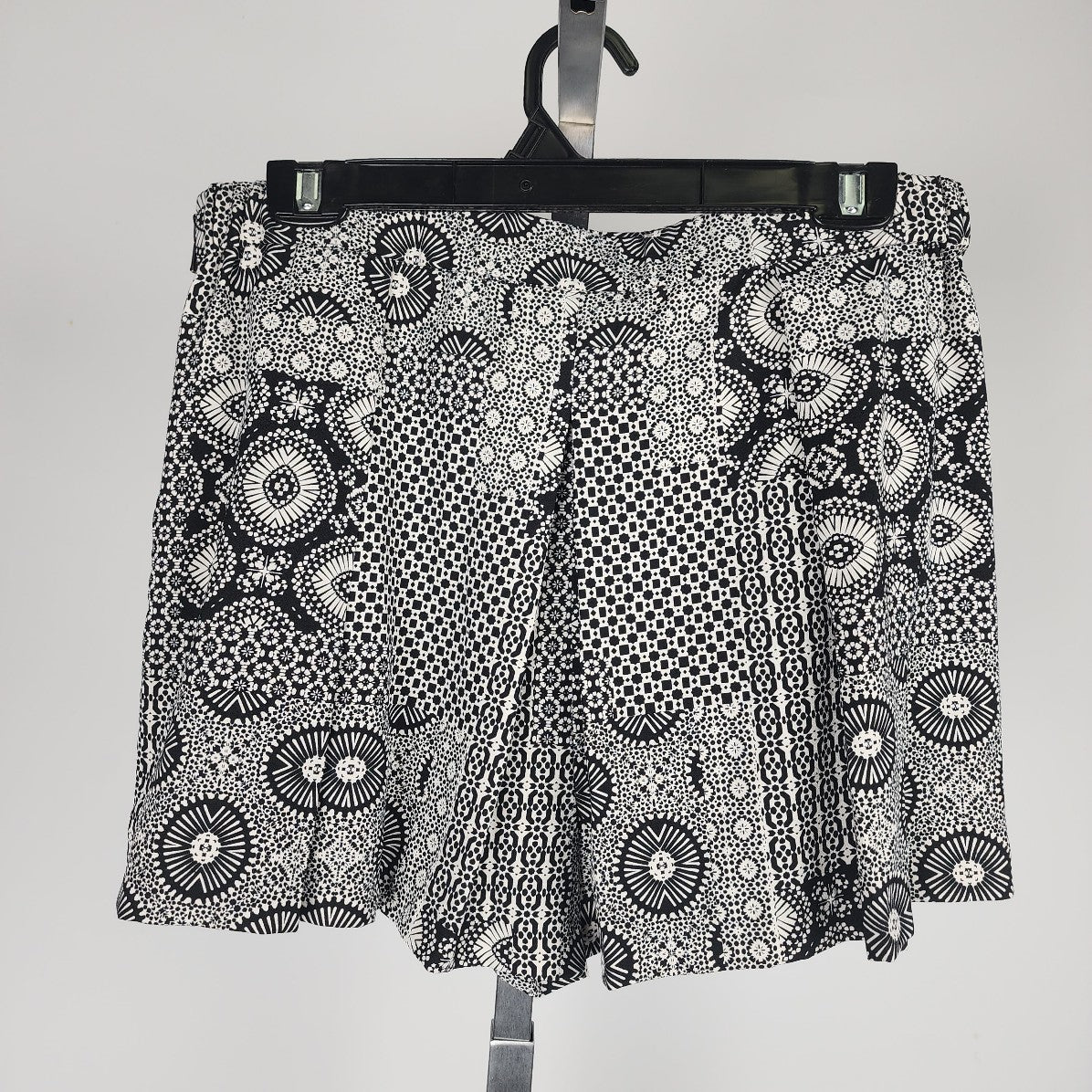 Dex Black Kaleidoscope Print Shorts Size L